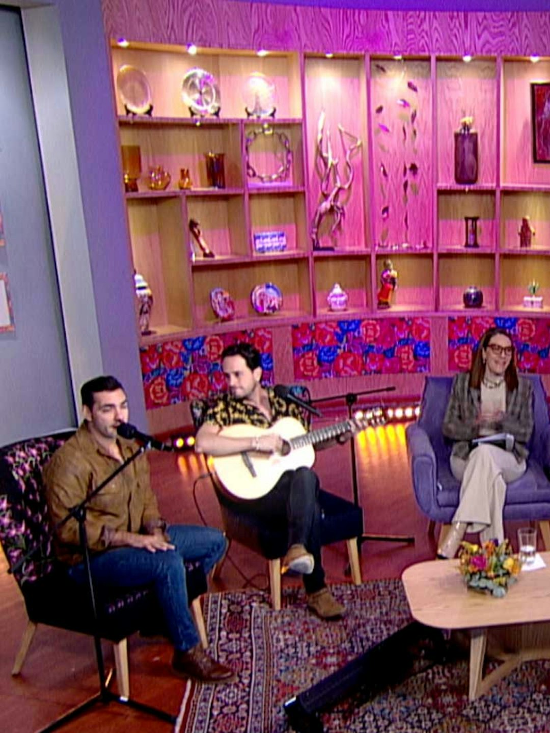 ¡Se armó la fiesta en Ventaneando! Fiesta y música en el foro con Menny Carrasco y Oscar Jiménez