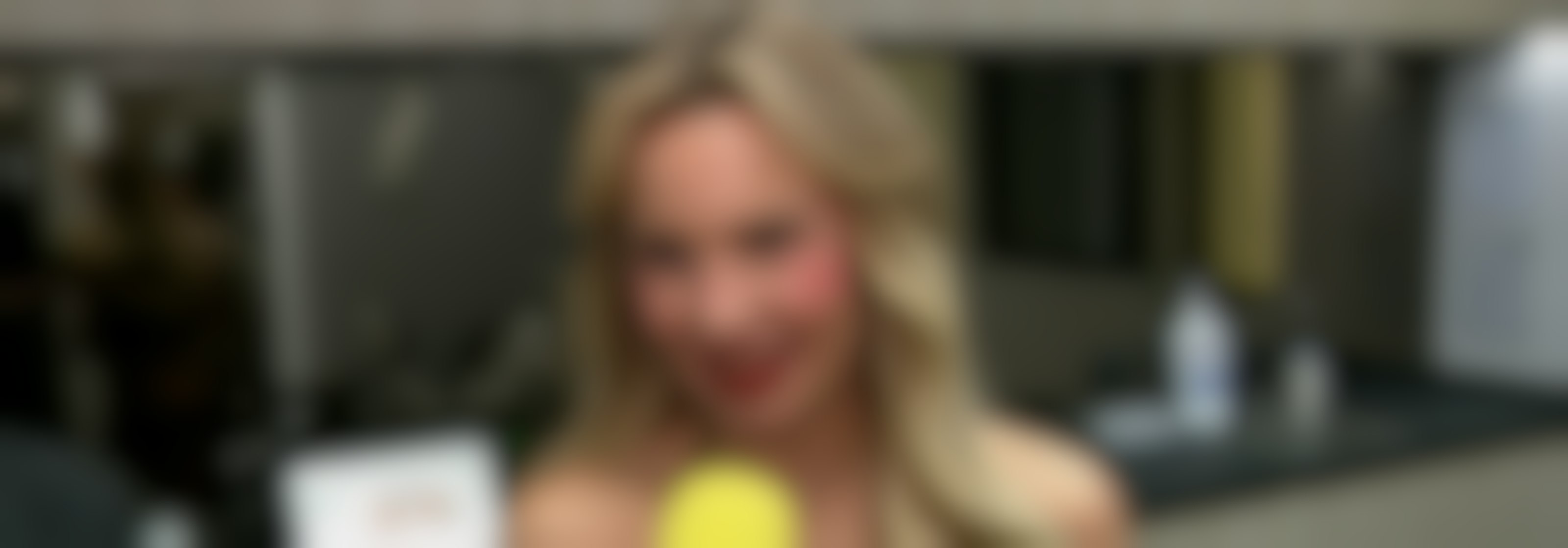 “La familia se arregla en casa”; Michelle Vieth reacciona al conflicto que enfrenta con su hijo Leandro