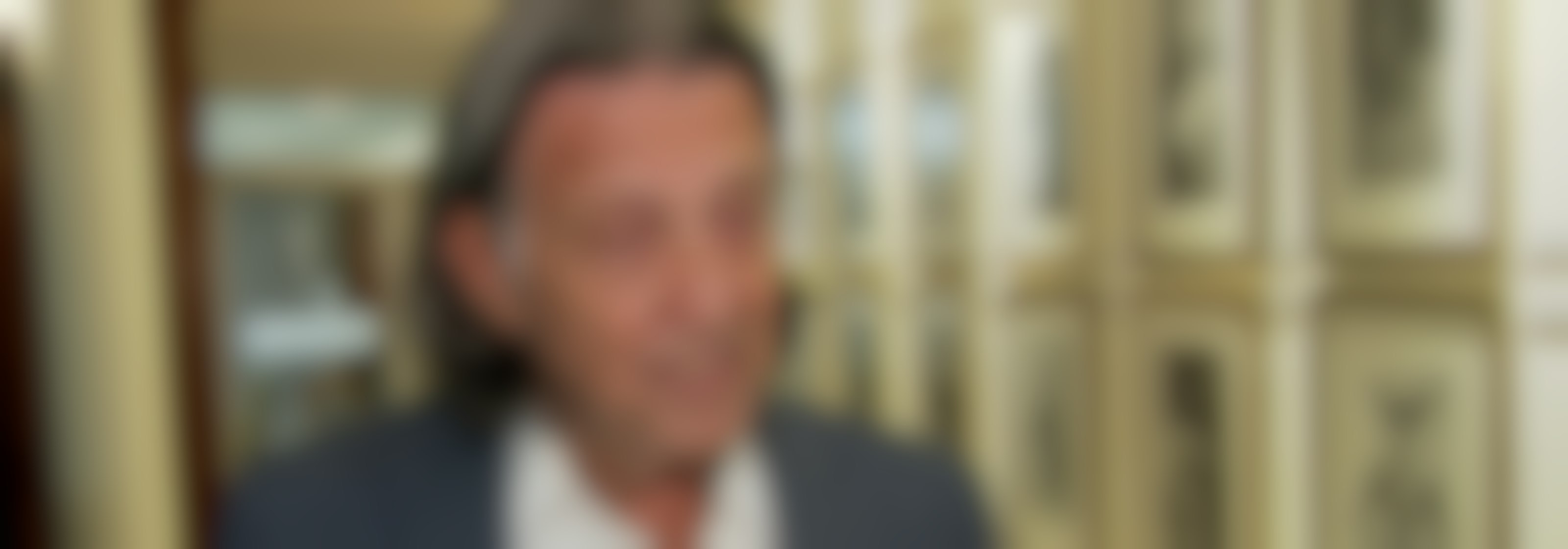 Exclusiva: Memo Méndez Guiu, compositor y productor musical, reacciona a la detención de Luis de Llano
