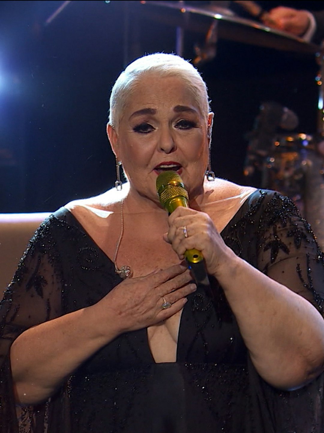 "¡Enorme cantante!”, Lupita D’Alessio se desvive en elogios hacia Danna por Mentiras All Stars