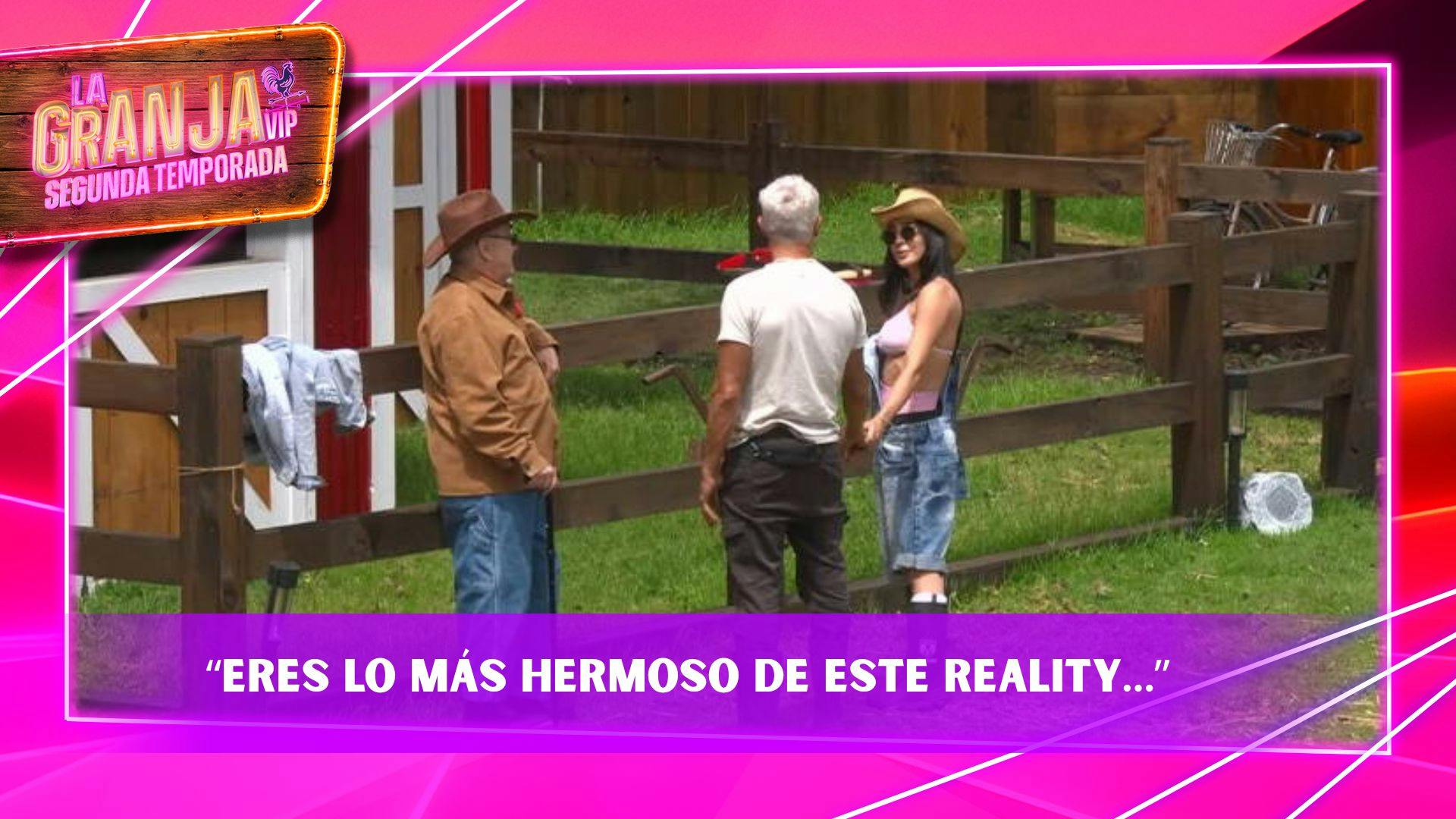 “Eres lo más hermoso de este reality”: Julio Camejo le suelta inesperado piropo a Manelyk