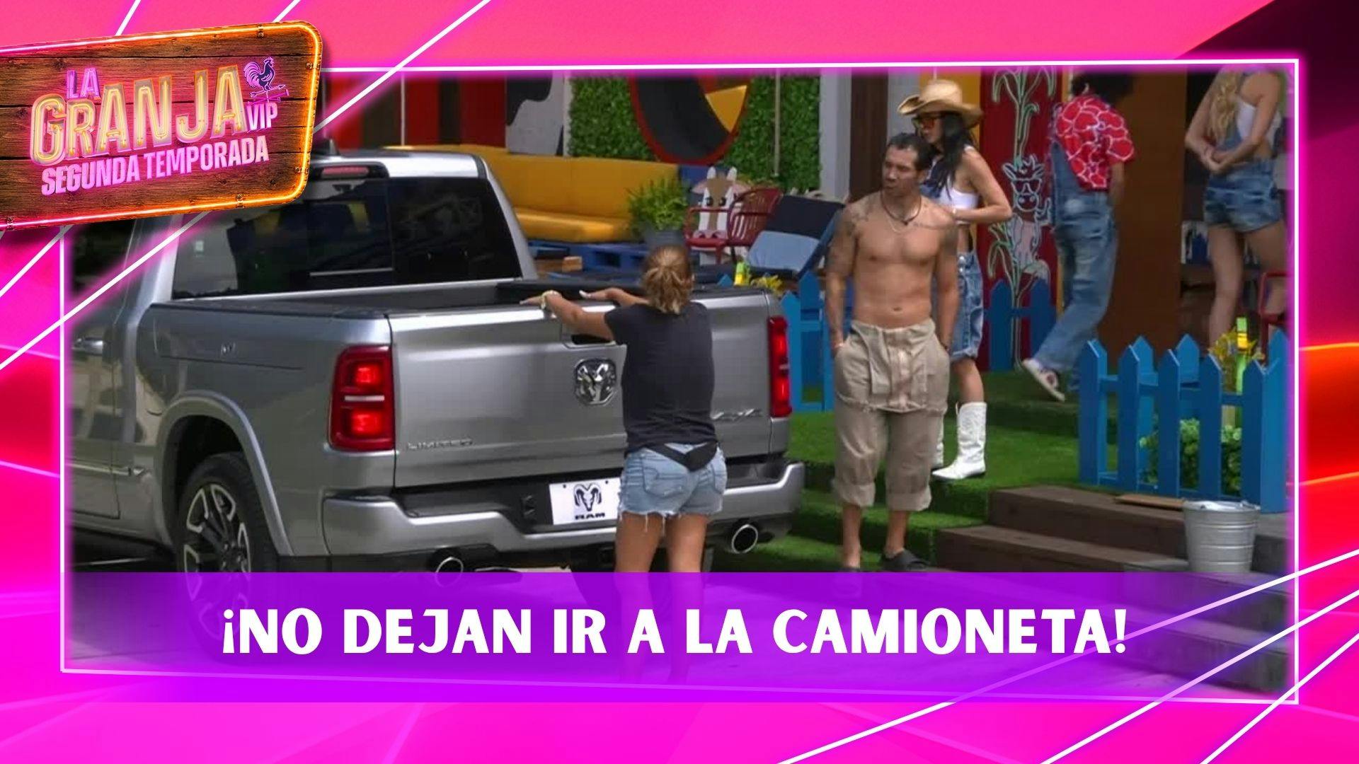 La despensa llegó en una LUJOSA camioneta y los Granjeros ¡ya no querían devolverla! (VIDEO)