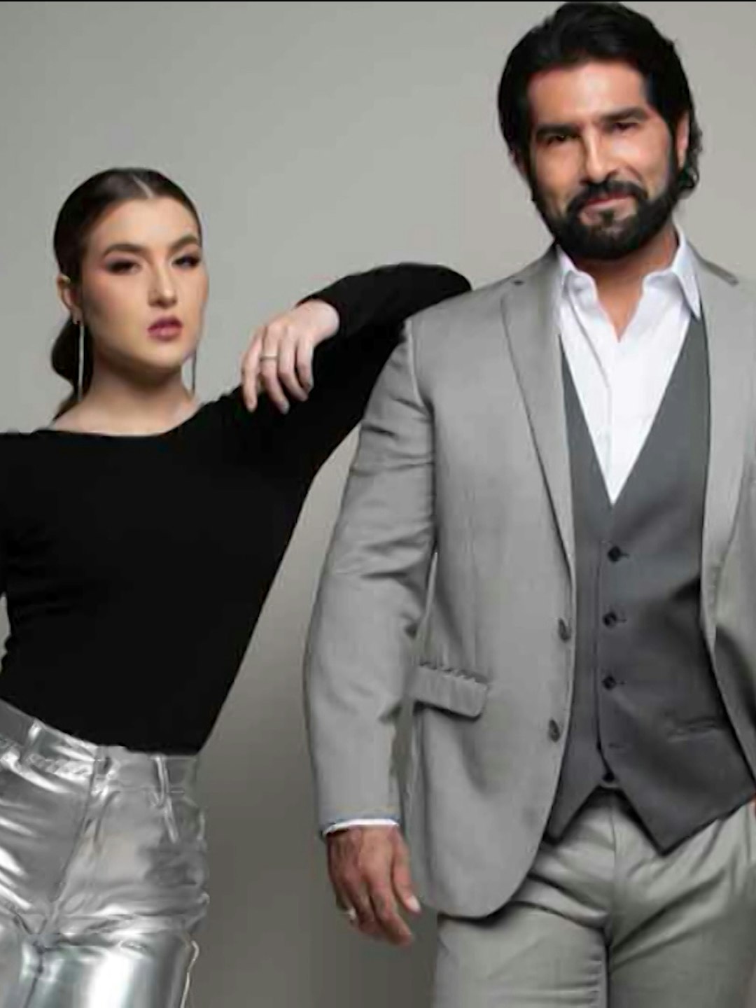 ¿Quién entregará a Melenie Carmona en el altar? ¡Así contestó su papá Arturo!