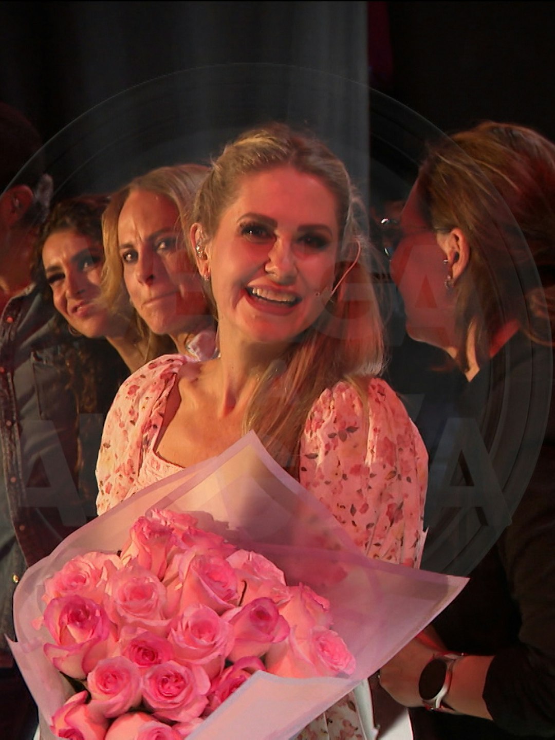 ¡Exclusiva! Así celebró Ingrid Martz su cumpleaños en el estreno de Amiga... Date Cuenta!!!