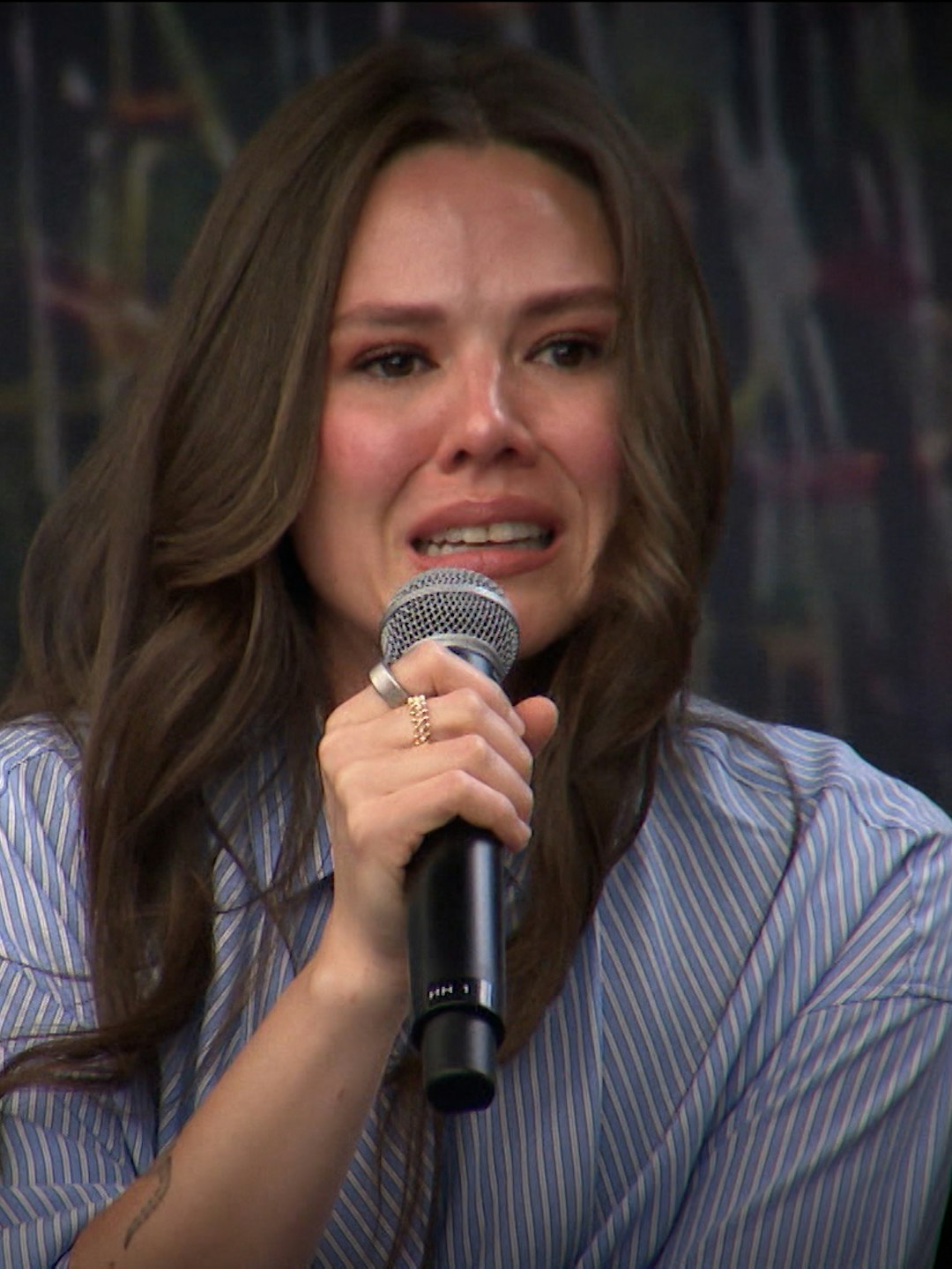 "¡Me muero de miedo!”, Joy Huerta rompe en llanto y comparte su postura tras la pausa musical de su hermano Jesse