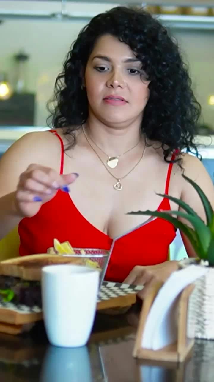 Parte 3 | Le pagó a una mujer mayor para enamorar a su hijo