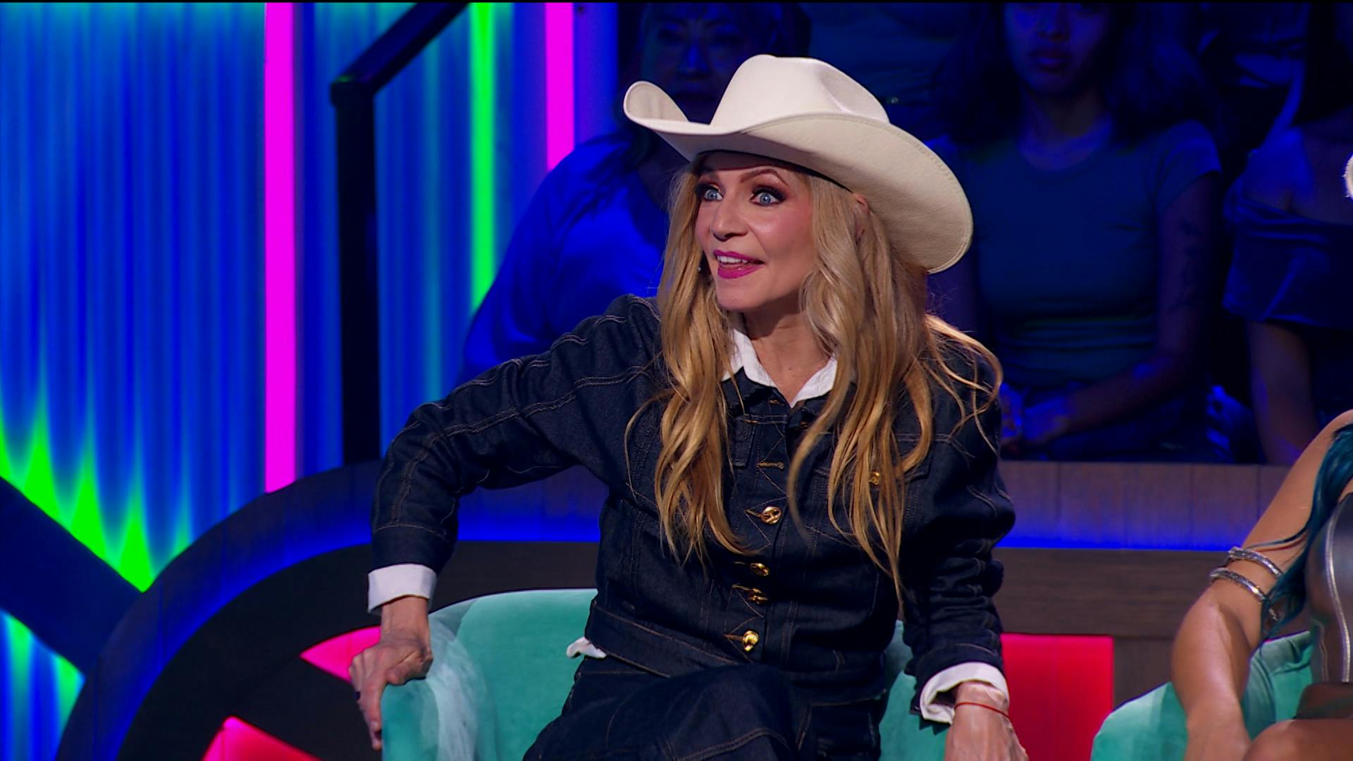 Manola Díez regresa a La Granja VIP para dar su opinión sobre las polémicas de la competencia 