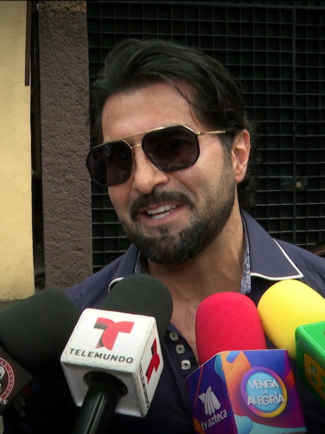 ¿Arturo Carmona o Cruz Martínez? ¿Quién pagaría la boda de Melenie? ¡Esto contestó el actor!