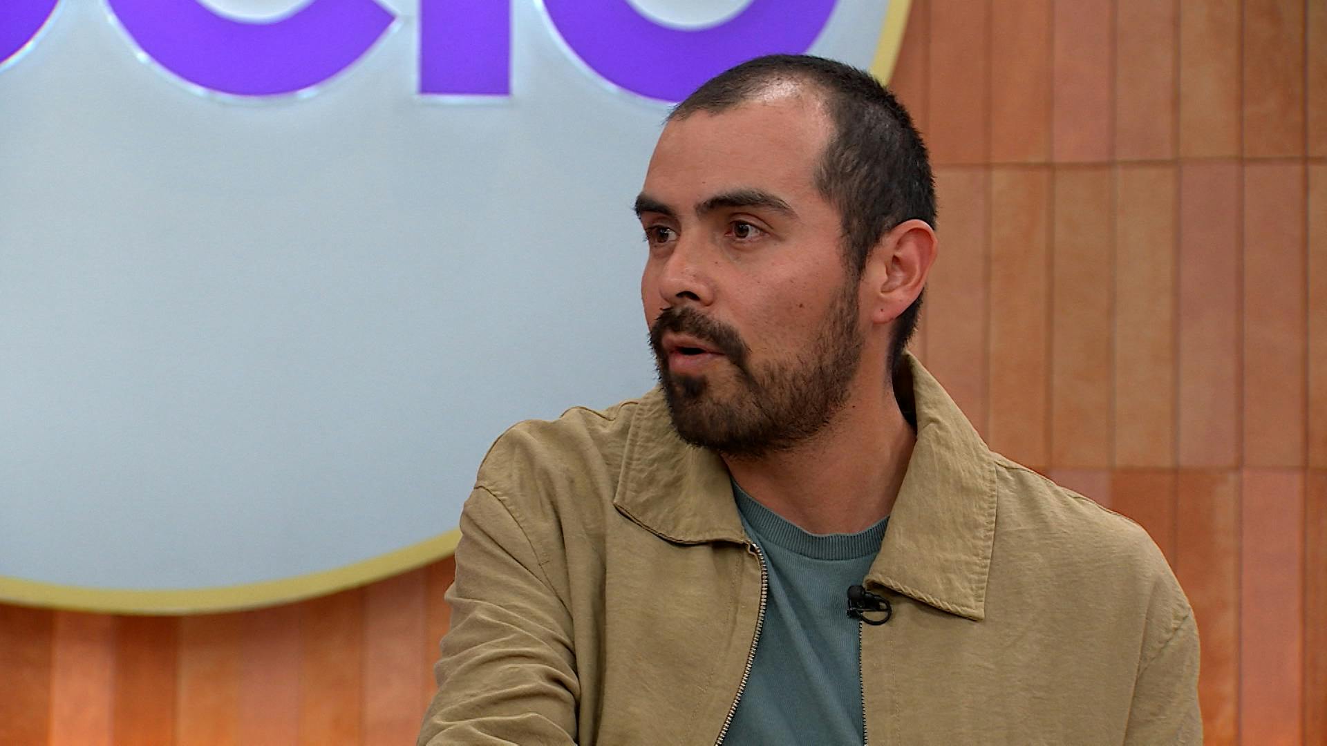 ¡Aporta pero no decide! Alberto acusa a su pareja de ser injusta en su relación