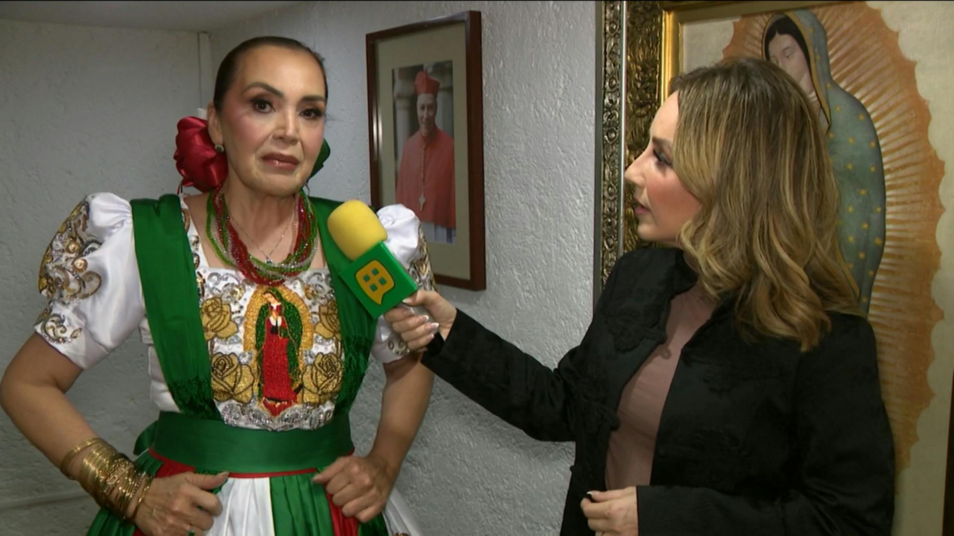 Exclusiva: Aída Cuevas celebra 50 años de trayectoria con una emotiva misa