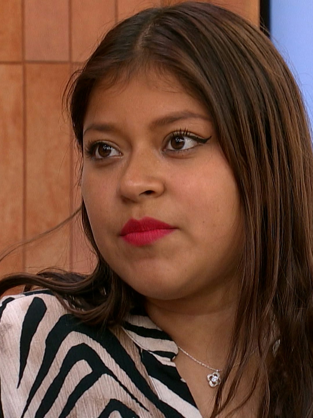 ¡Cargará con las culpas de su hermana! Karla organiza tandas, pero la reputación de su hermana la podría afectar