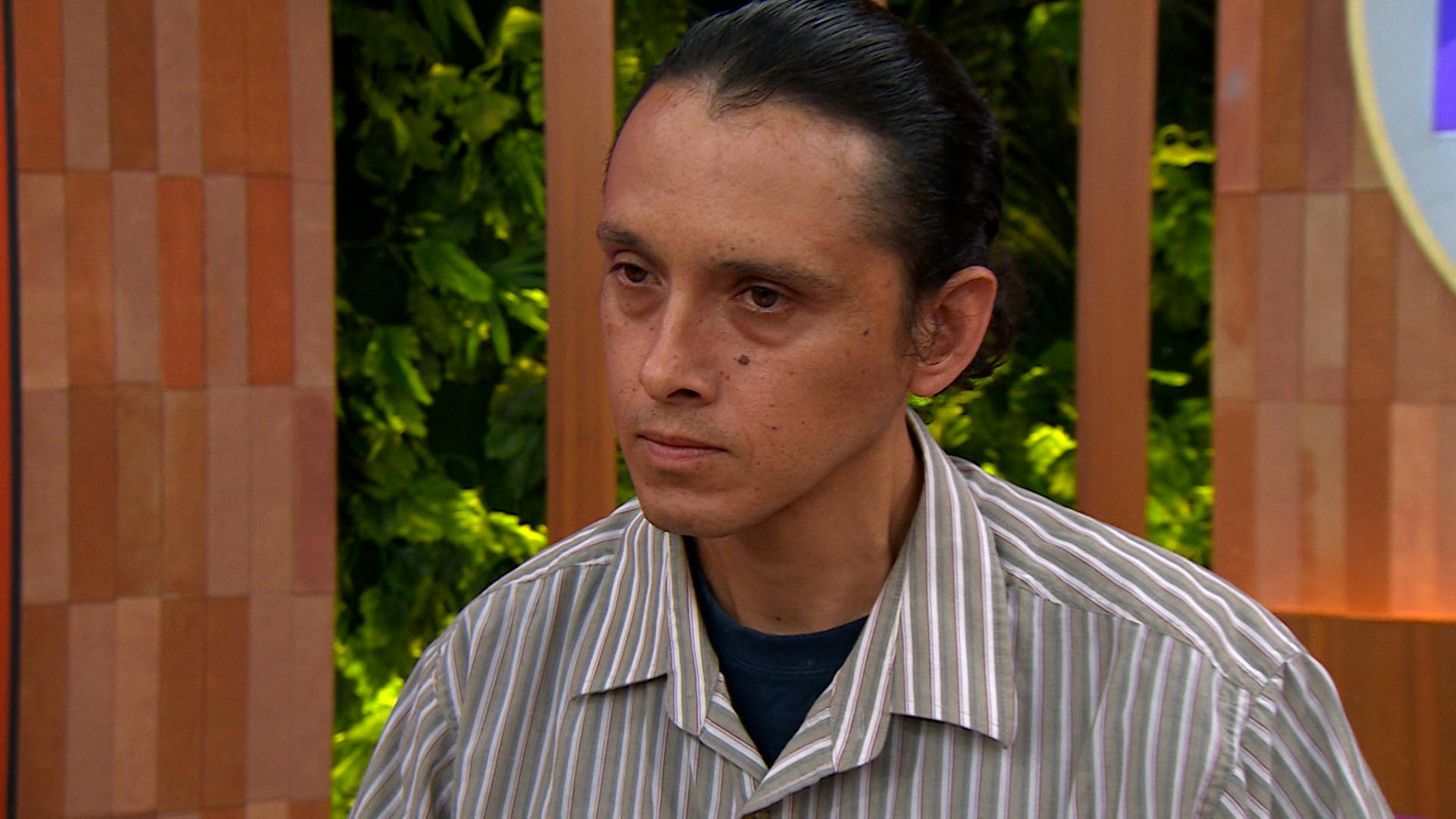 Alexander crío a la hija de Martina como si fuera suya y no quiere perderla ahora que regresó su padre bilógico