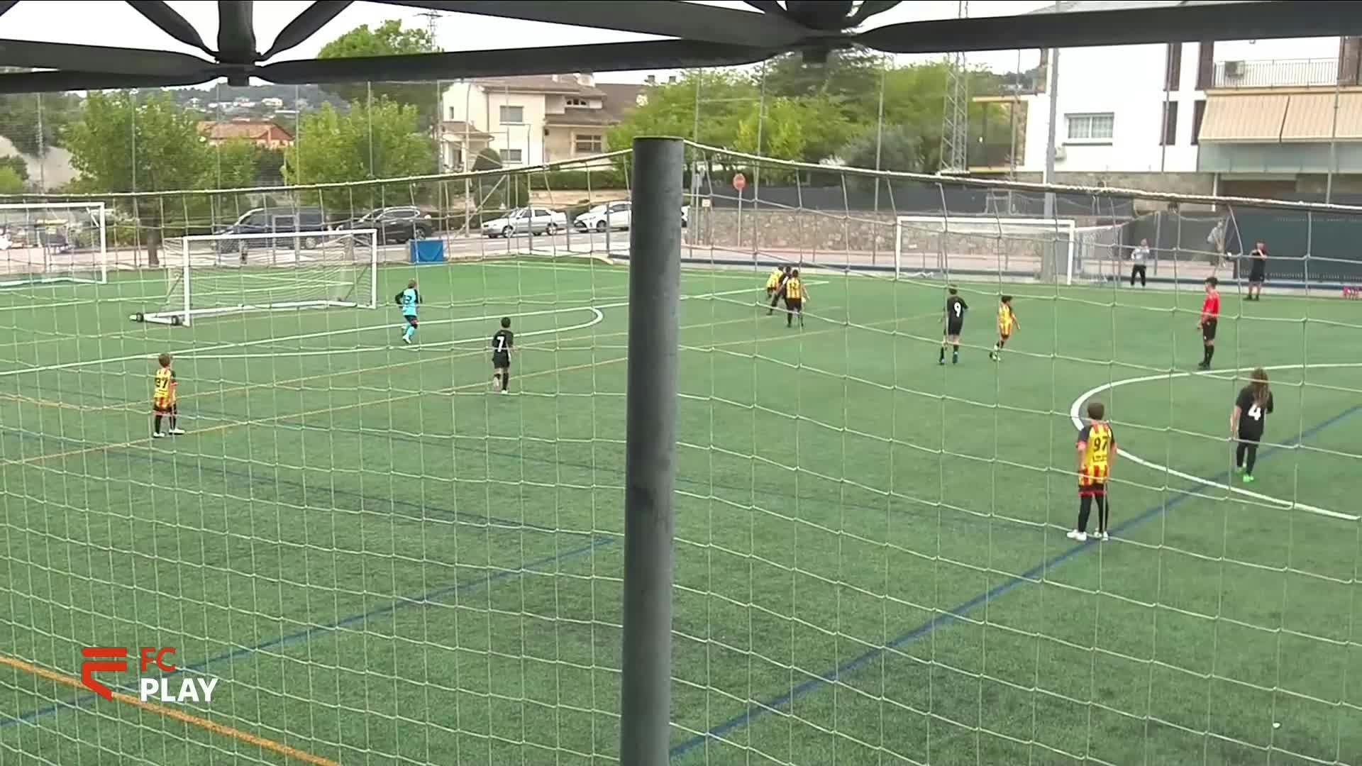 ALEVÍ S11-B	AMISTÓS	FC Sant Esteve Sesrovires	CIUDAD COOPERATIVA C