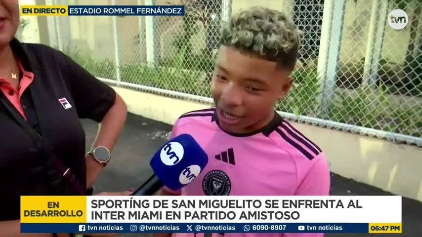 Caleb logró selfie con Messi