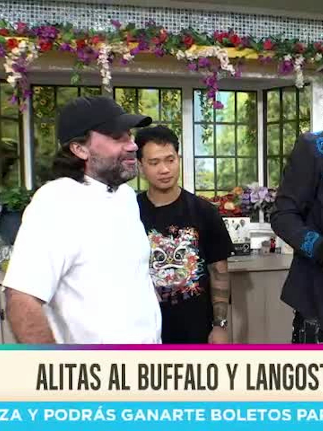Cocina con Alexis: Alitas al buffalo y langostinos al curry y coco