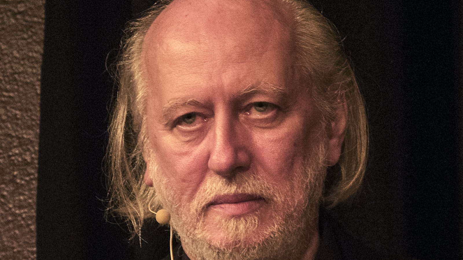 El Premio Nobel de László Krasznahorkai, Una batalla tras otra y Oráculo de Álvaro Bisama episode artwork