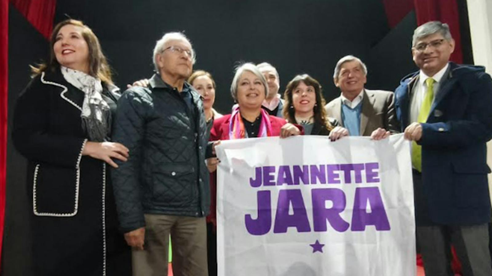 Cambio de comando en la candidatura de Jara, fin del conflicto entre Matthei y Kast, y ofensiva de universidades privadas en el Tribunal de Libre Competencia episode artwork