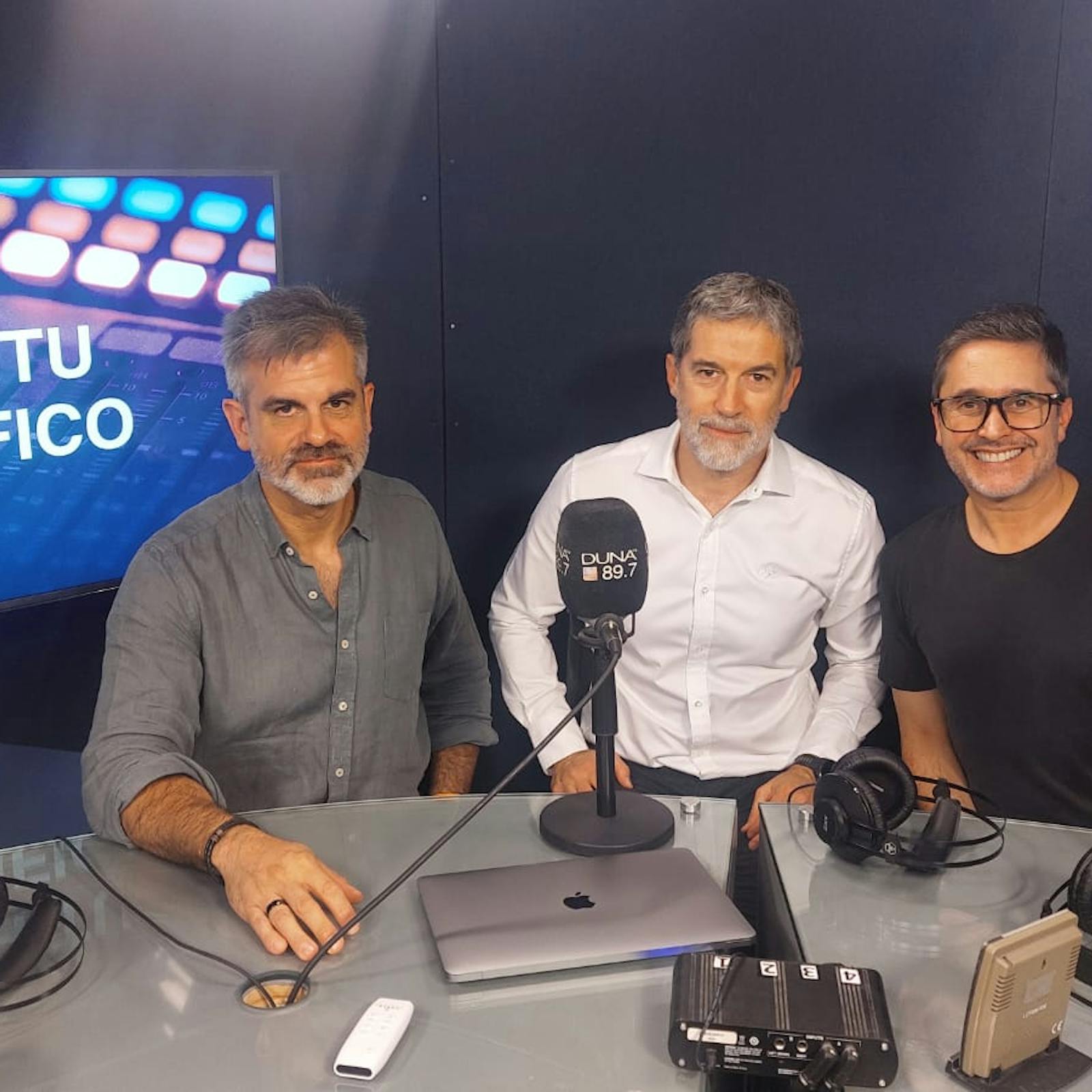 Julio Rojas y las historias, incertidumbres y posibilidades del futuro Julio Rojas y las historias, incertidumbres y posibilidades del futuro