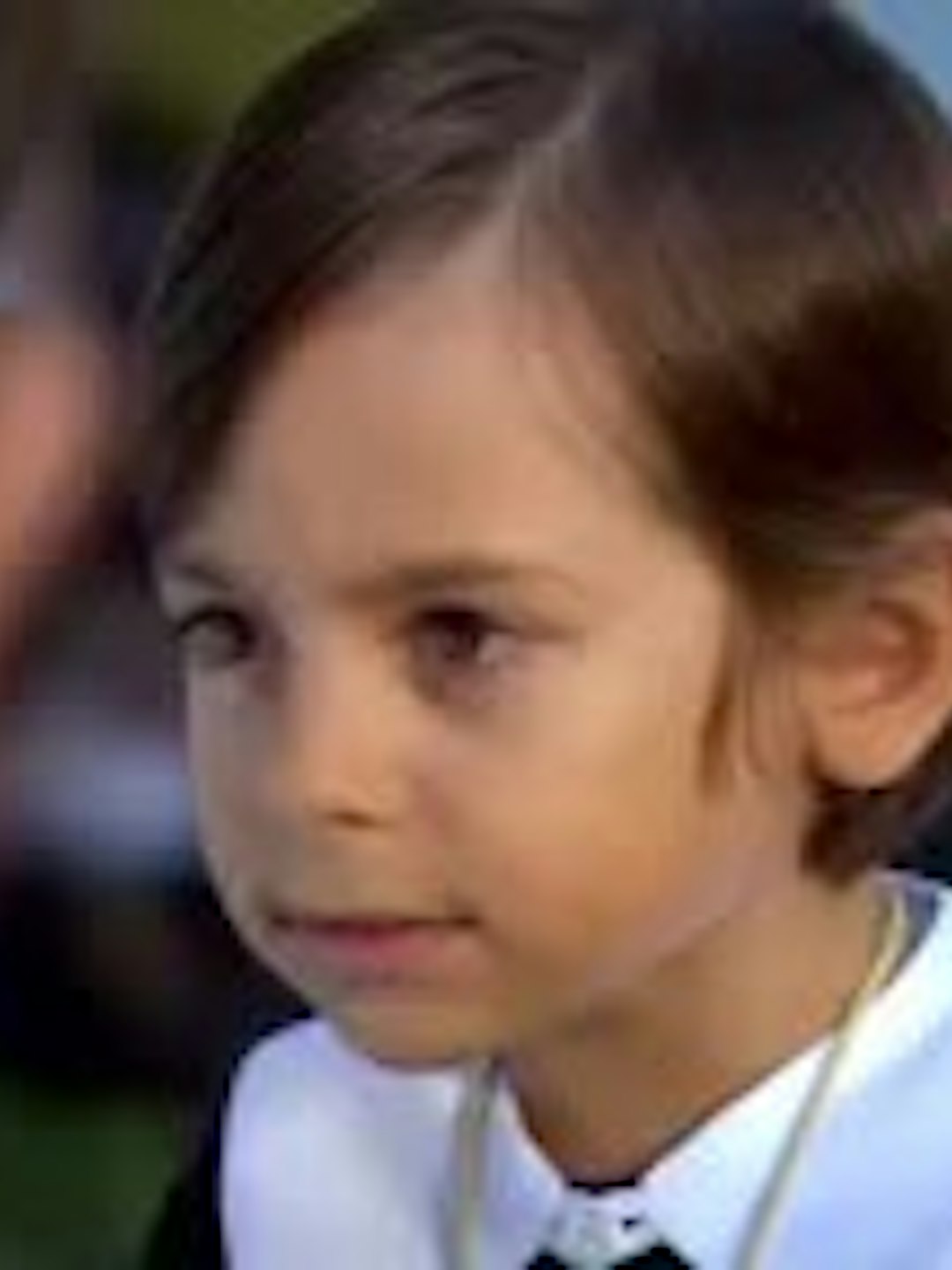 Caroline exige a su hijo