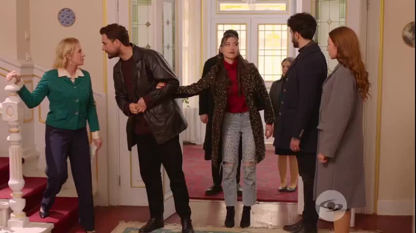 Kenan toma la mansión por Derin