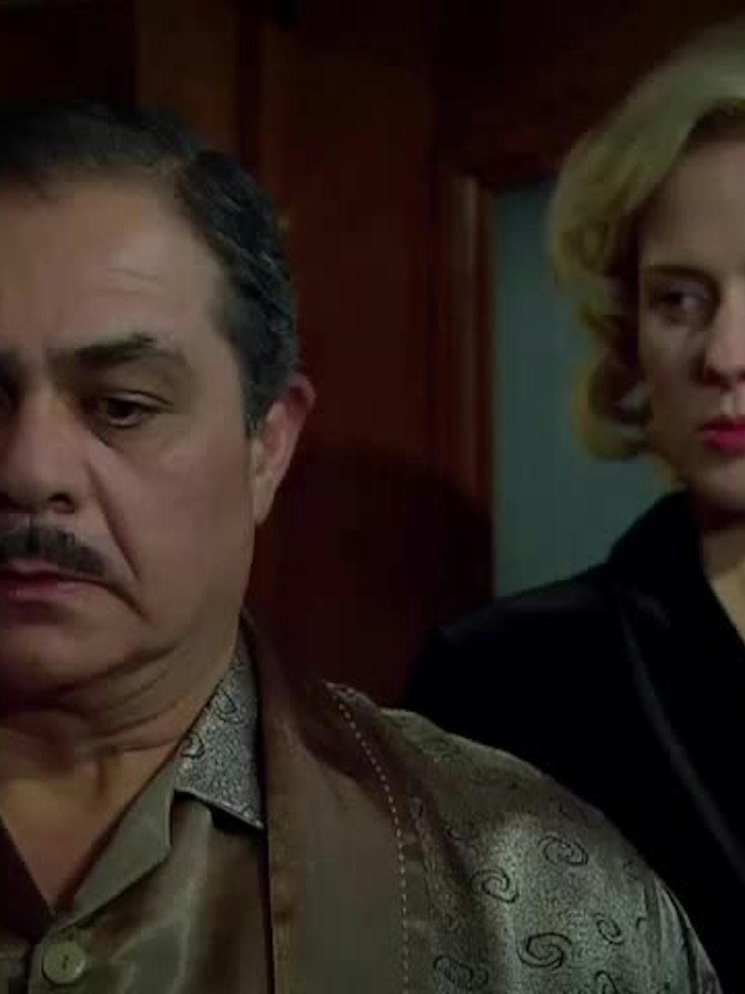 Pasado oscuro, amor frágil