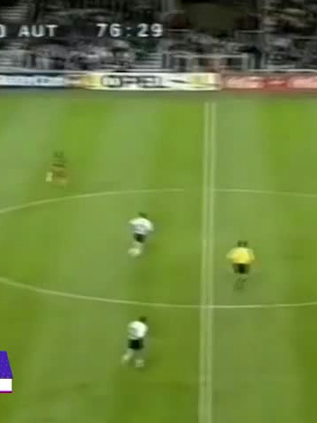 Pierre Njanka - Camerún vs. Austria