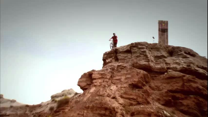 Acrobacias en Moto: Arte en el Aire