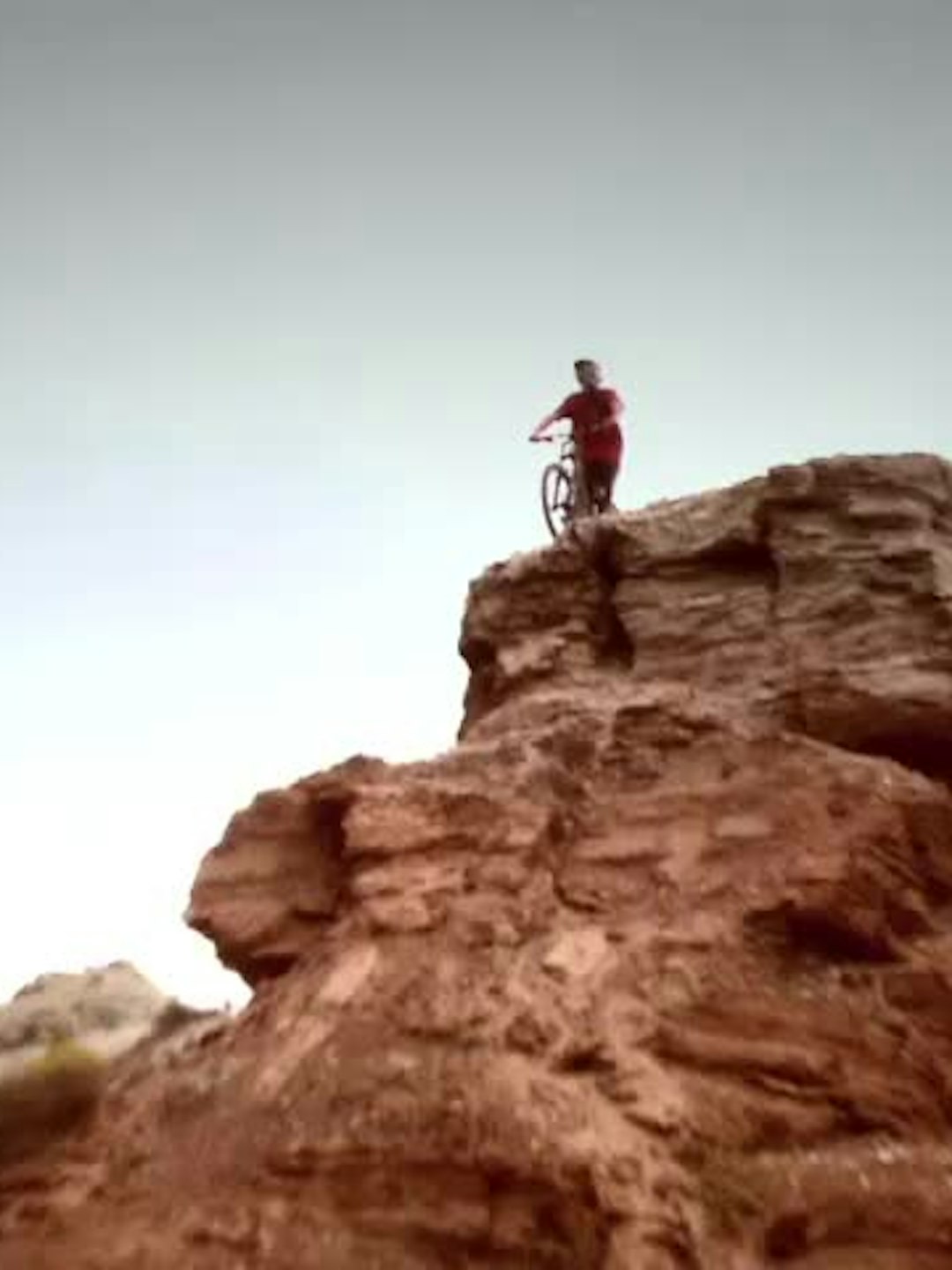 Acrobacias en Moto: Arte en el Aire
