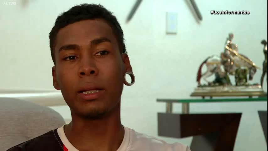 Con el muerto al hombro 