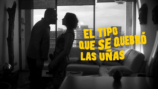 El tipo que se quebró las uñas